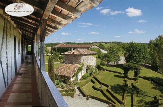 Chateau De Mayragues Castelnau-de-Montmiral Exterior photo